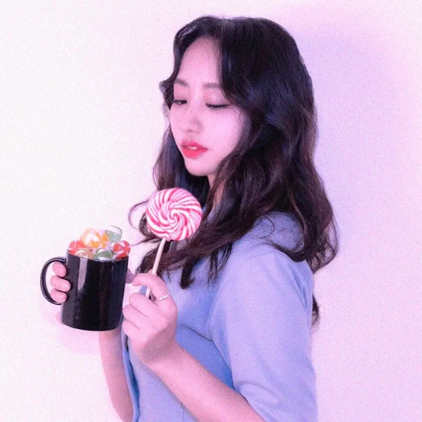 Let's Hang Out On White Day