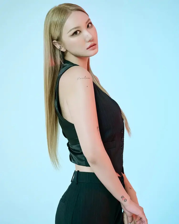 Elly