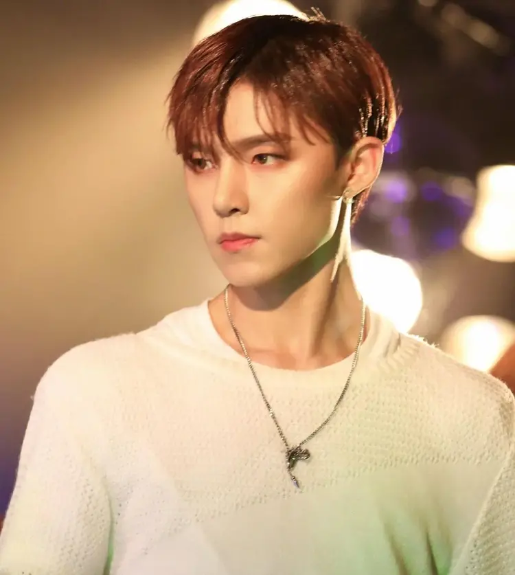 Hyunwoong