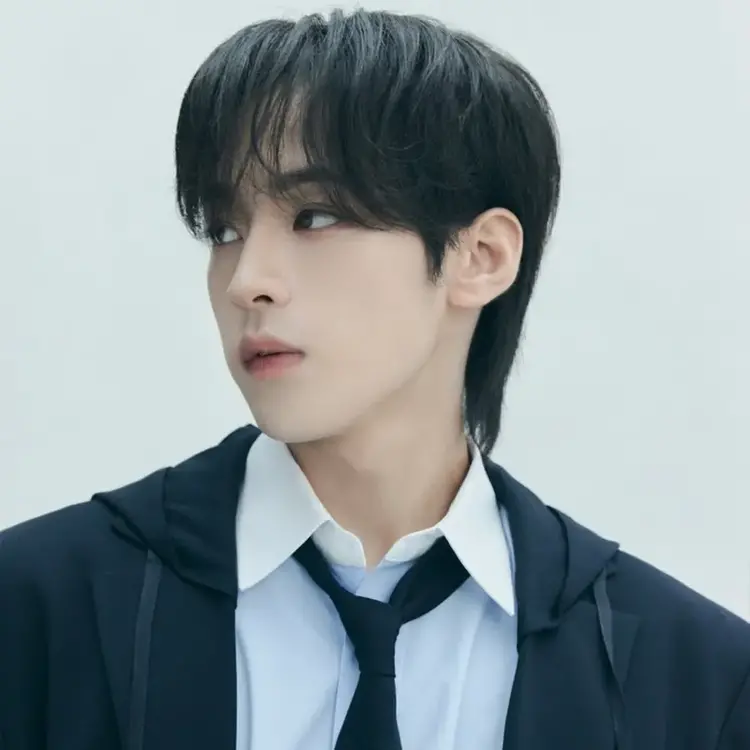 Lee Hyobin