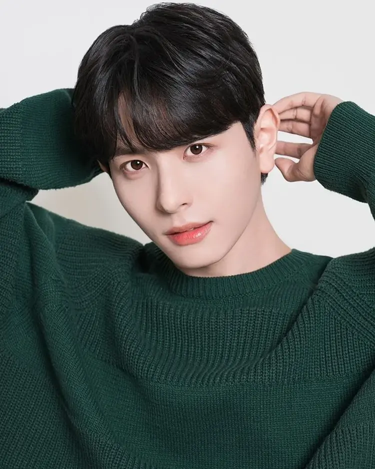 Min Wook