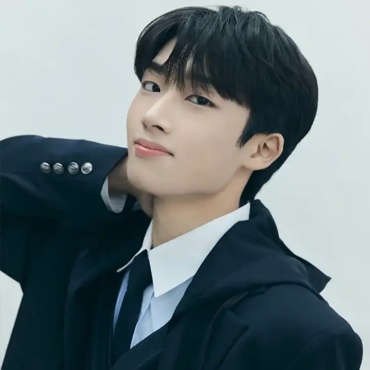 Shin Jaewon