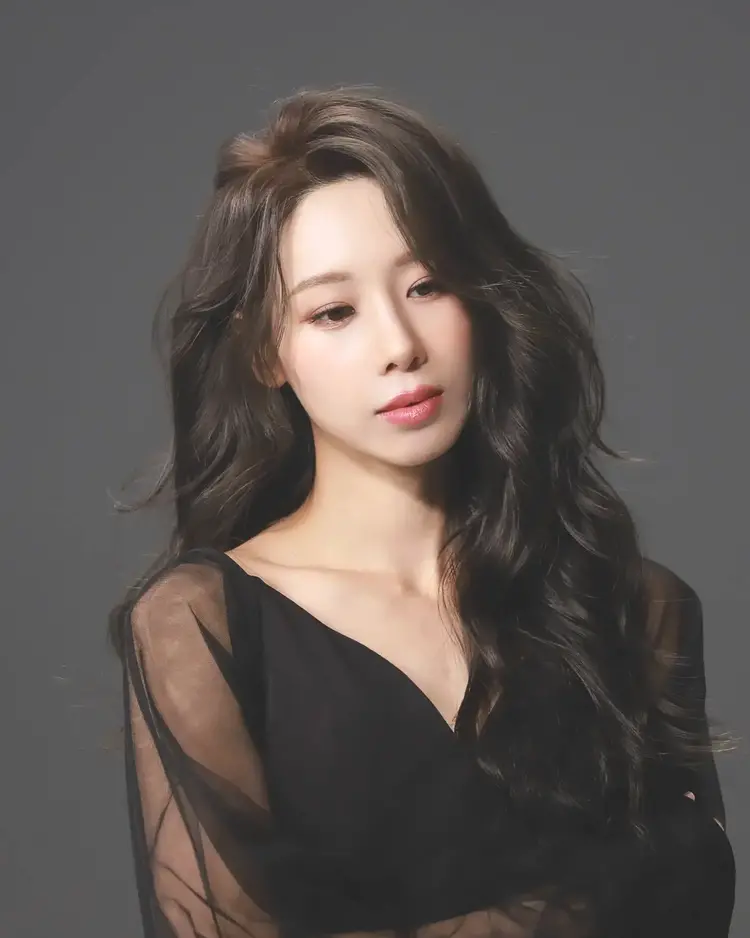 U.Ji