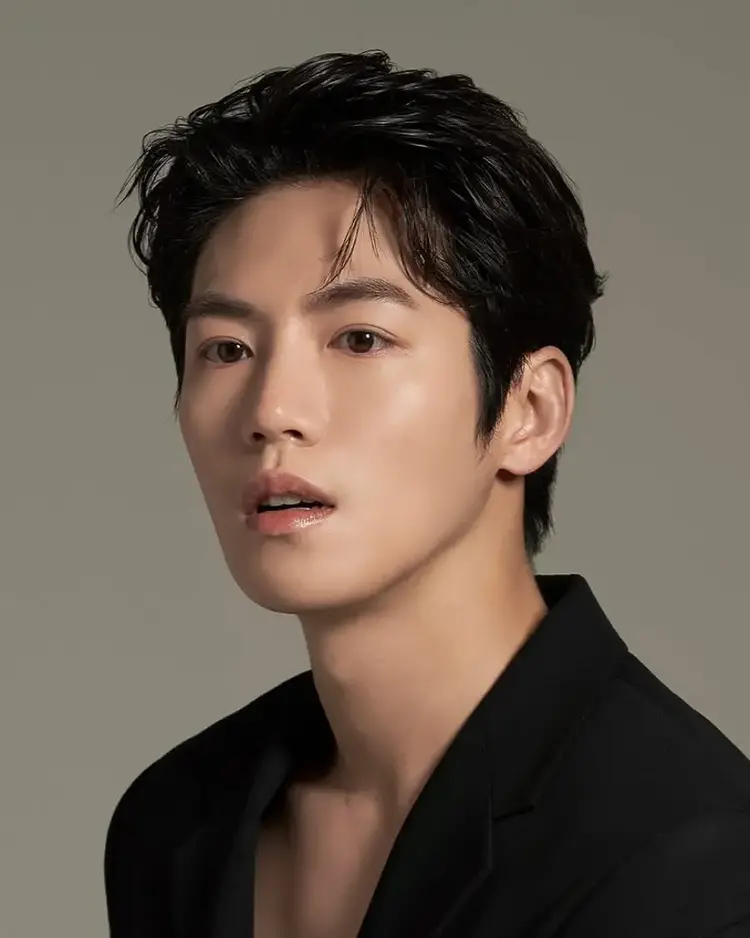 Yuhwan
